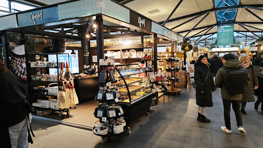 Arc'teryx shop-in-shop | Friluftsland