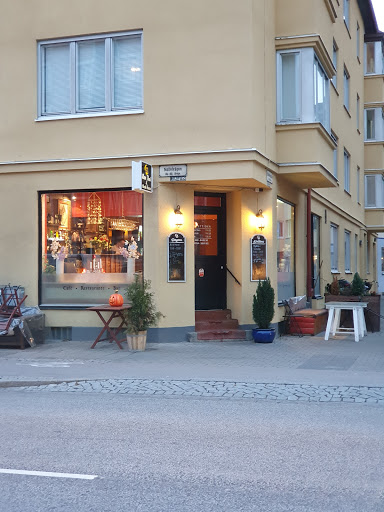 Tintin Bar-Restaurang