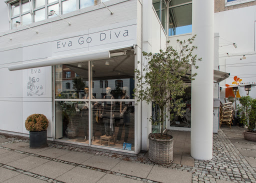 Eva Go Diva