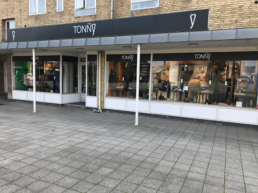 Hos Tonny