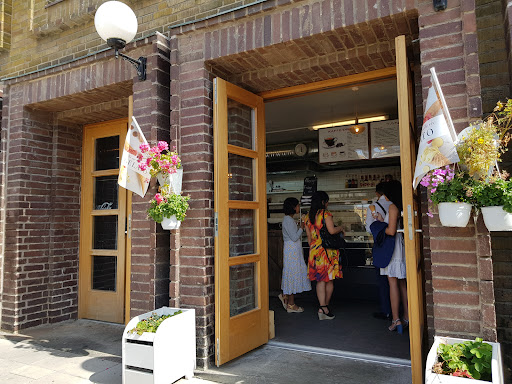 Tango Gelato Cafe &amp;Creperie