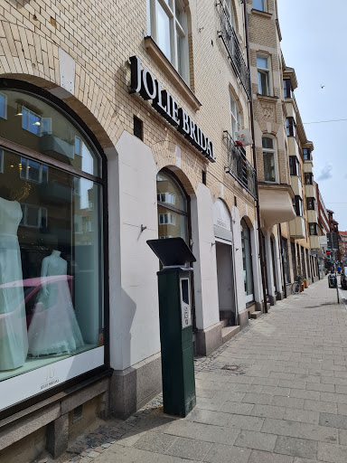 Jolie Bridal