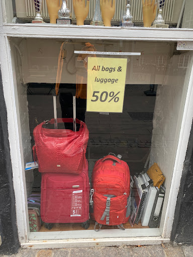 Roy Outlet